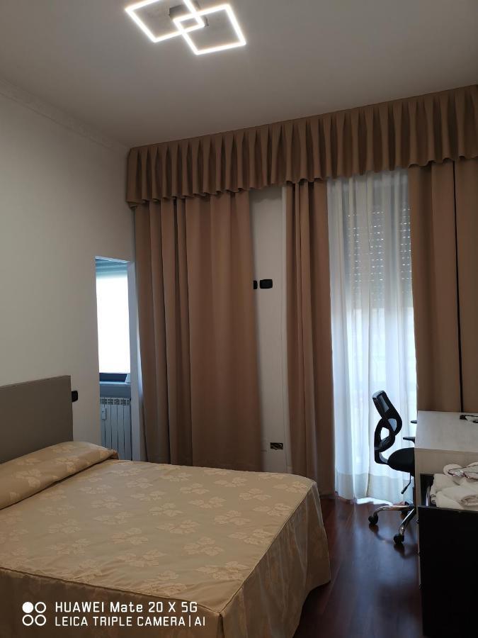 Guesthouse Central Station Group - Via Sammartini 15 Milan Luaran gambar